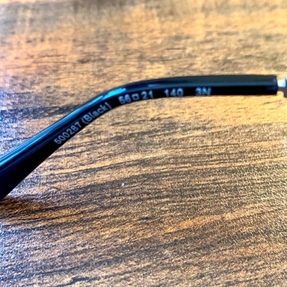 Coach Sunglasses (HC8258U) - LIKE NEW - Picture 6 of 8